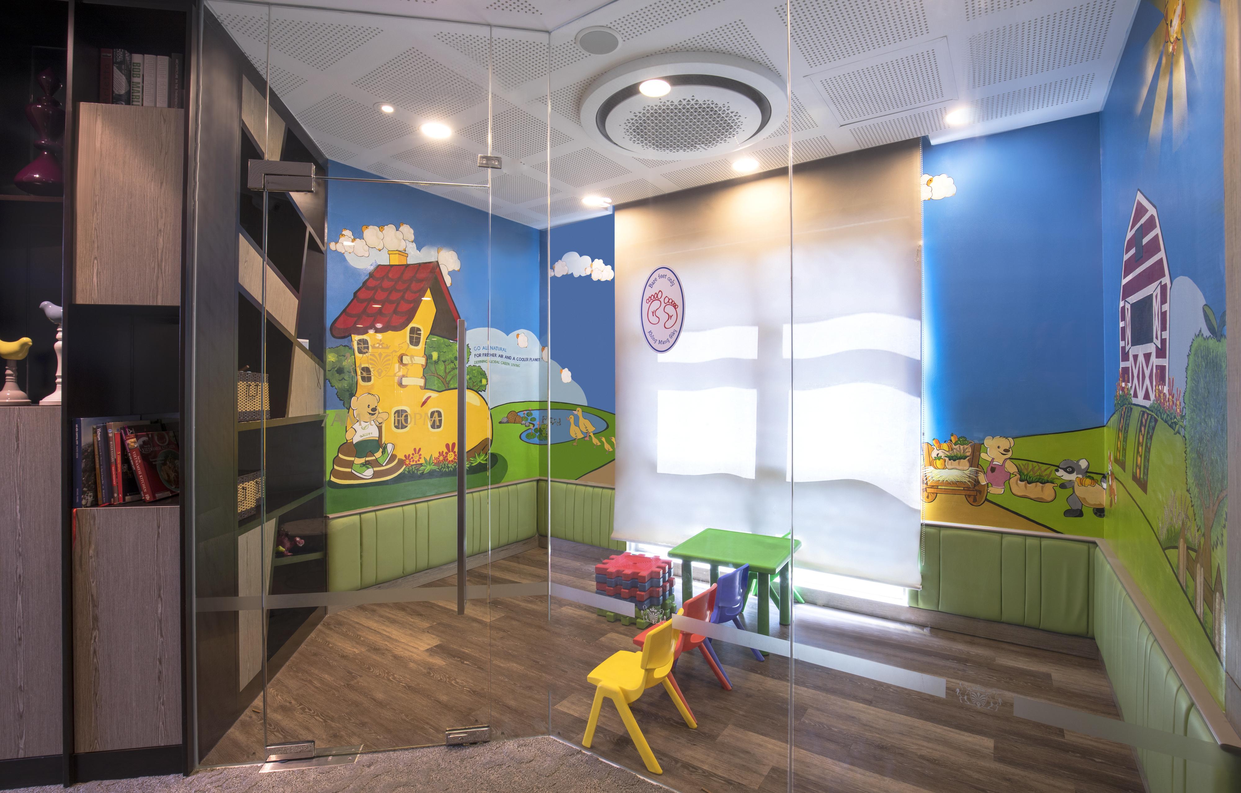 Somerset Хошимин Экстерьер фото The Children's Room