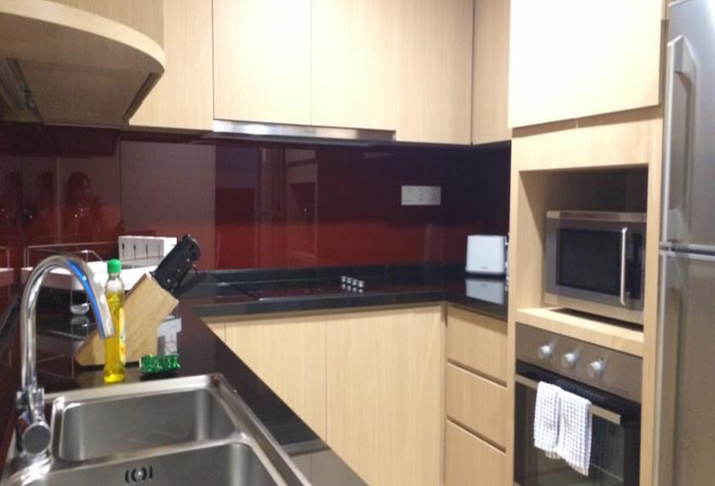 Somerset Хошимин Экстерьер фото A typical kitchen in a condominium